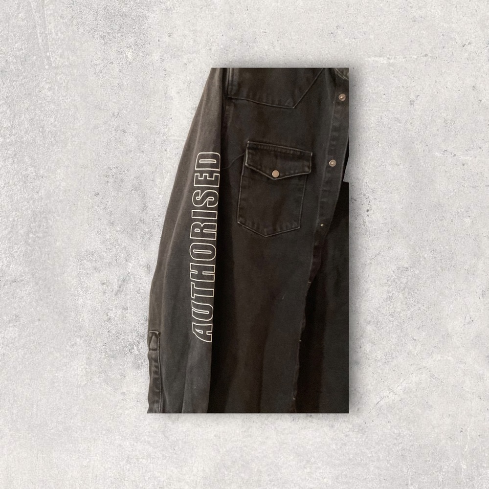 DENIM SHIRT JACKET W/ GRAPHICS - Picture 4 of 5
